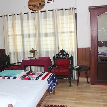 West Wind Homez - Home Stay Kochi Exterior photo