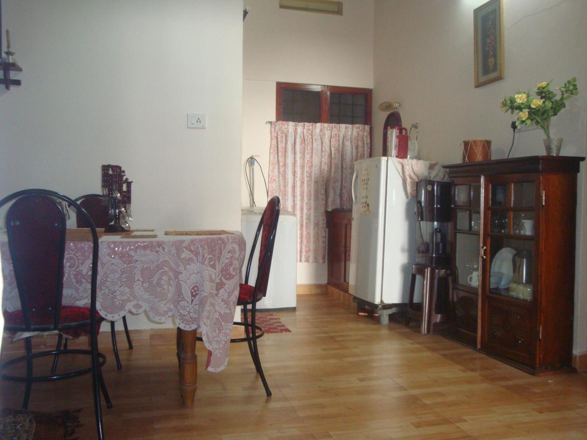 Homestay West Wind Homez - *